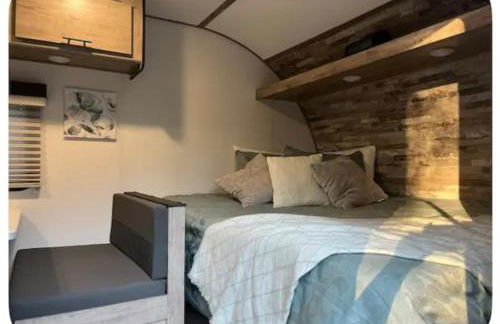 Jeff & Toya Cozy RV - Foto 9