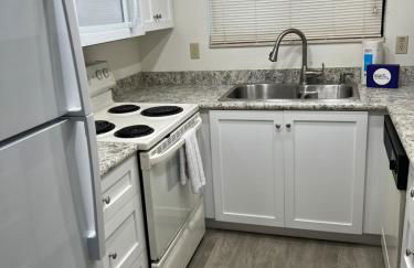 Coastal Condo on the beach at Ocean Trillium #501 - Foto 19