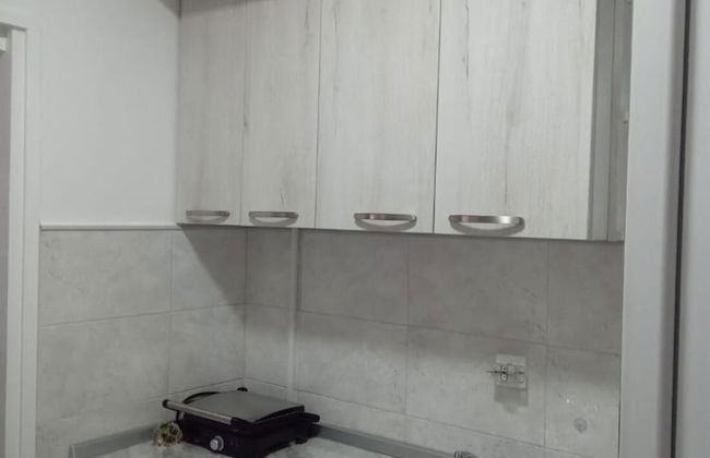 Charming Studio Apartment in Novi Pazar With City & Mountain Views - Foto 7