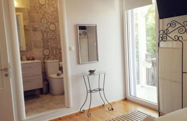 Blue Window - Photo 14