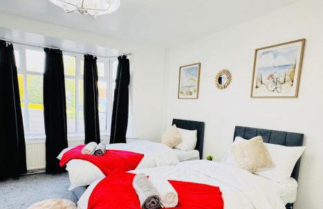 Beautiful and Spacious 4 Bed Room House In Coleshill-NEC - Foto 7