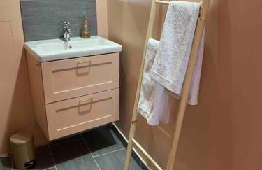 Appartement de Charme dans un Ancien Mas Cévenol piscine et jacuzzi - Foto 33