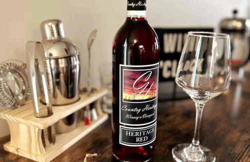 Quiet 2-Bedroom Condo with Garage and Fast Wi-Fi - Foto 11