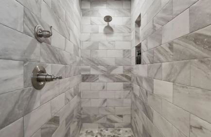 Sleeps 22, Lakefront w/ Private Dock & Pool, 2 Houses Lake Living by Avantstay - Foto 58