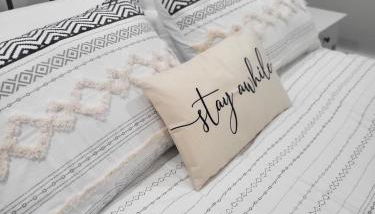 Modern Farmhouse Decor With Washer & Dryer - Foto 2