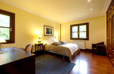 Family Home in Oiartzun with Mountain View - Foto 12