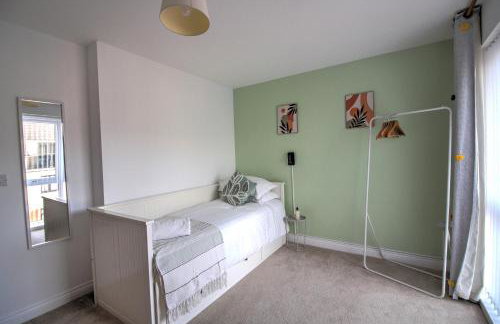 Newcastle Stay for Contractors & Families with Private Parking - Foto 10