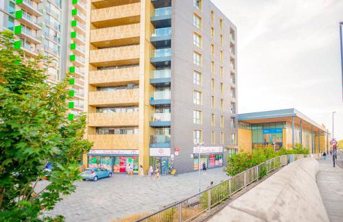 Luxury 3-Bedrooms House With Parking - Foto 19