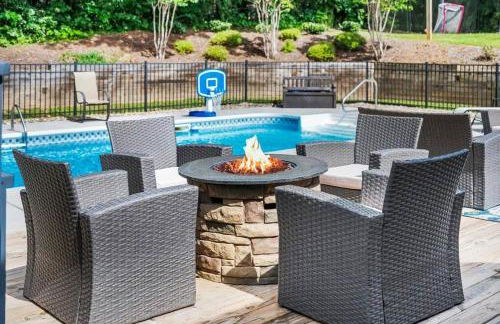 Lush Palace Has Power and Water, MTR Options - Foto 28