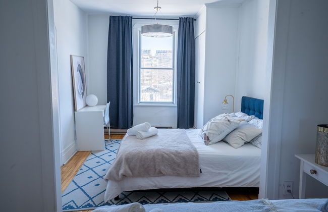 Stunning 2 Bedroom Apt! 3mins Walk From CDN Metro - Foto 15