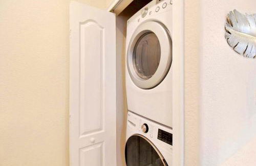 2BR Condo On Venice Island - Minutes To Beaches - Foto 31