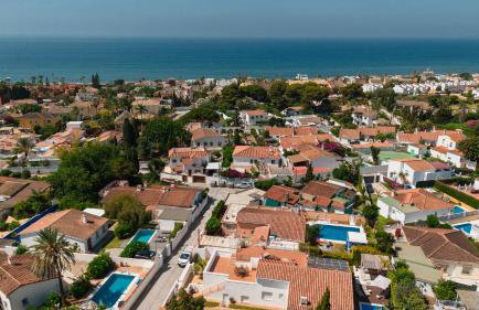 Holiday home with large sunny terrace, Costabella - Foto 11
