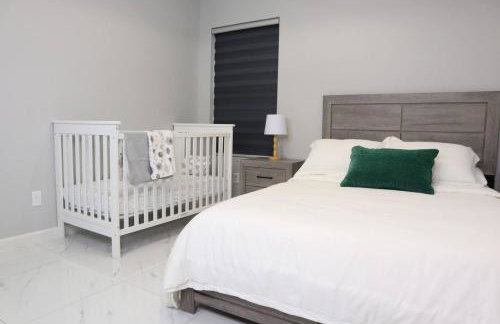 3 Bedroom located at 1200 Country Club - Foto 2