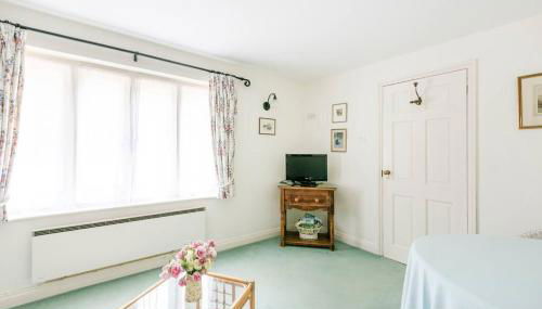 Highfield Lodge - Photo 5