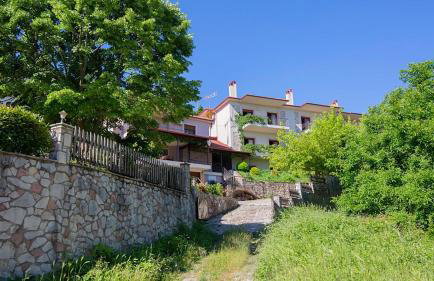 Ξενώνας Μενελαΐς - Menelais Apartments - Photo 50