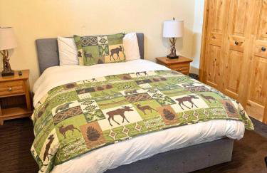 TahoeCozy with Pool Hot Tub and Near Northstar - Foto 50