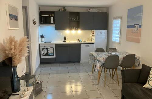 Appartement 4 étoiles avec jardin clôturé et piscine dans la résidence - Narbonne Plage - Foto 3