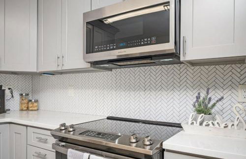 Relax in a Modern Luxury 1BD in Sylvan Hills - Foto 8