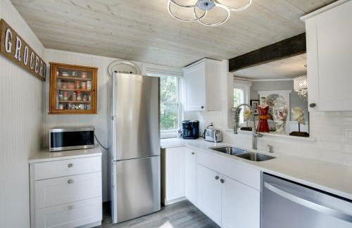 Beautiful Falmouth Condo with Patio Near Portland! - Foto 9