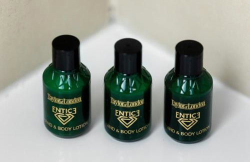 Artistic Flair 1 BD Cottage in NW11 Sleeps 3 - Foto 11