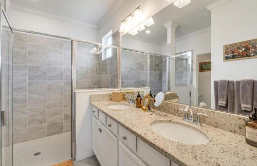 Pet-Friendly Port Charlotte Home with Pond Views! - Foto 17