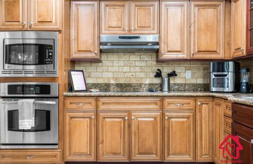 San Gabriel Stunner - An Irvie Home - Photo 15