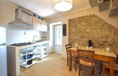 2 Bedroom Lovely Apartment In Gombitelli - Foto 20