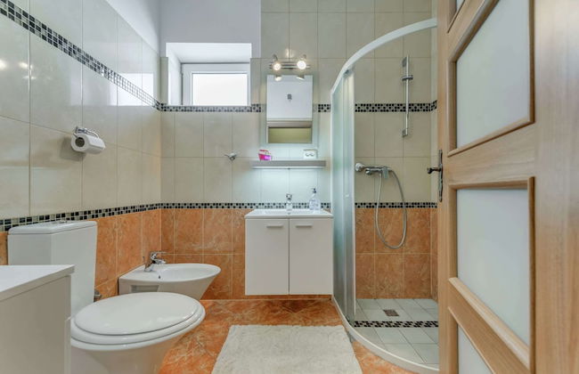 Modern Apartment in Arbanija with Hot Tub - Foto 17