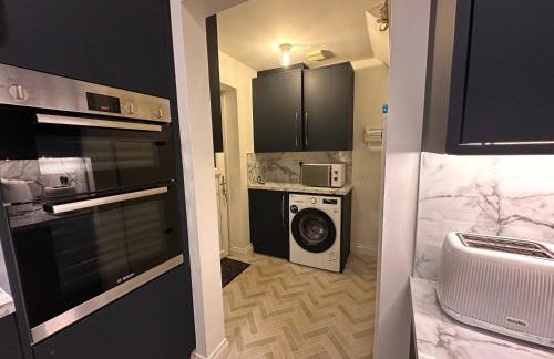 Cosy detached 3-bed, free parking, near Manchester - Foto 23