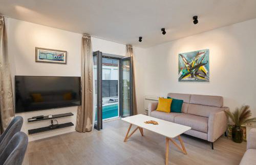 Villa Nika with private heated pool - Foto 45