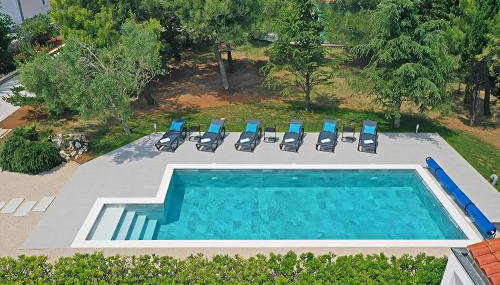 Apartment in Casa Porta Luna, Gajac, Novalja - Photo 4, Garden, sunbed, Garden view
