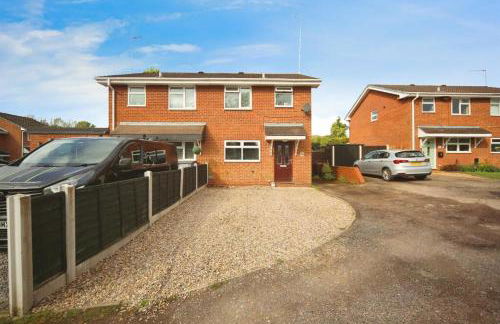 Entire home in Redditch - Foto 2