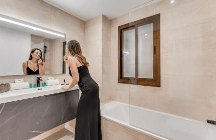 VACATION MARBELLA I The Sunrise Golden Mile Flat, Next to Convention Center, Recently Refurbished, Prime Location, 300m to the BEACH - Foto 32