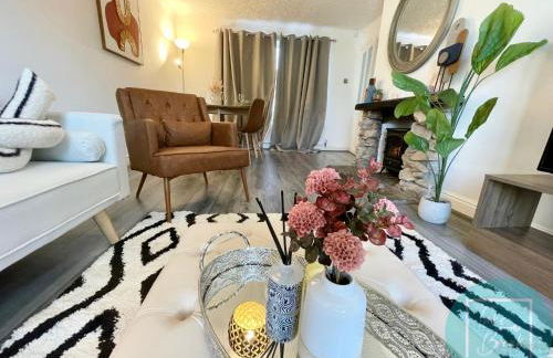 Stylish 3-Bedroom St Helens Home with Parking & Wi-Fi - Foto 1