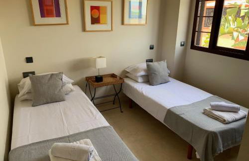 El Soto de Marbella FREE Golf-Tennis-Padel-Gym 2 Bedroom Penthouse - Foto 12