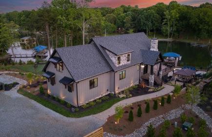 Gray Fox Lodge by Avantstay Waterslide Pool, Theater Sleeps 21 - Foto 140