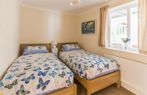 Beachside Apartment, 2 Pilots Point - Photo 14