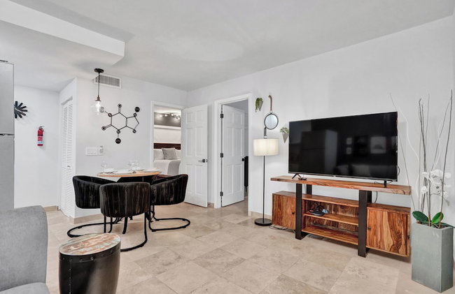 RA Suites by DesignedVR - Photo 37