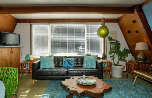 Wonderful A frame Nestled Amidst Trees in Otter Rock, Oregon - Foto 22