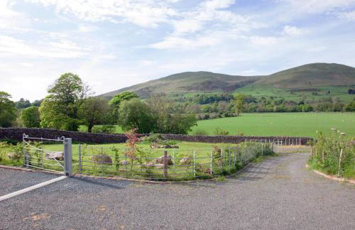 Relaxing pet friendly rural retreat - Photo 15