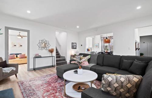 Gorgeous Remodel Game Room Sleeps 8 - Foto 9