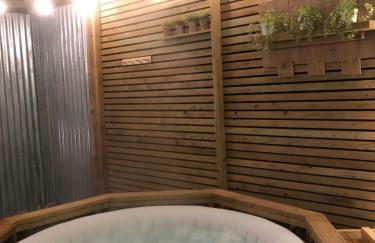 Shepherds Hut - Photo 34