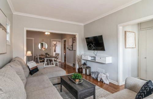 Pearly Gates l 3 Bed l Sleeps 5 l w 2-Car Garage - Foto 3