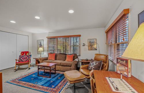 Black Forest - Wifi, Pet Friendly, Grill, Deck, Screen Porch, Family Friendly, Fireplace, Pool Access, Hiking - Foto 40