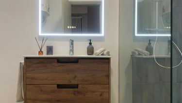 Blue House in Santa Cruz with Sea View - Photo 3