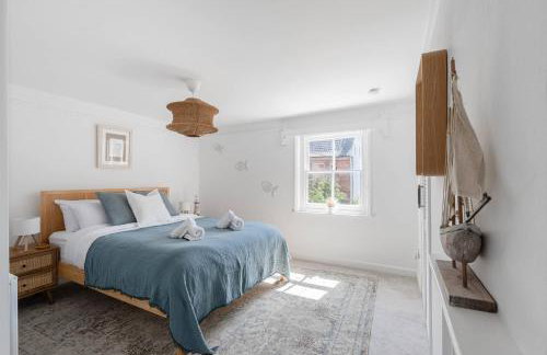 Prime Location - Southwold Gem - Sleeps 8 - Whole Cottage - Photo 11