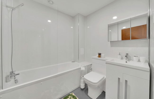 Ilford - East London Apartment - Greater London - Photo 7