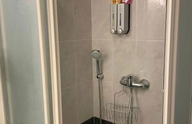 Comfy 2 min to Beach - AC - Photo 29