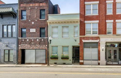 Stylish Dtwn Knoxville Condo with Rooftop Deck! - Foto 23