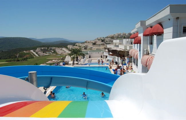 2 Bedroom Apartment Lake View 3 by Likya Global - Photo 19